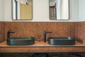 bedroom 1 ensuite- click for photo gallery